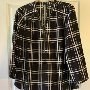 Black & Cream Blouse with Zipper vneck